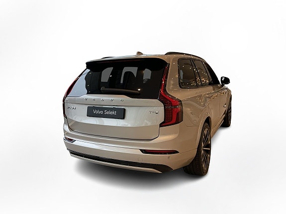 Volvo XC90 13 of 24