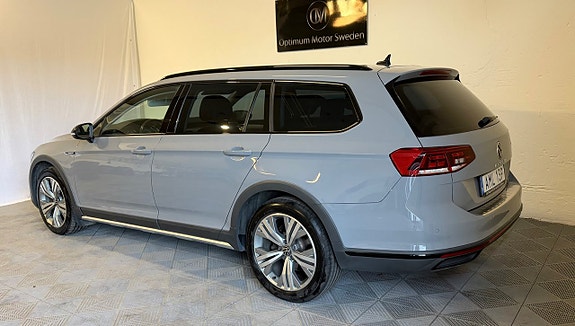 Volkswagen Passat Alltrack 3 of 20