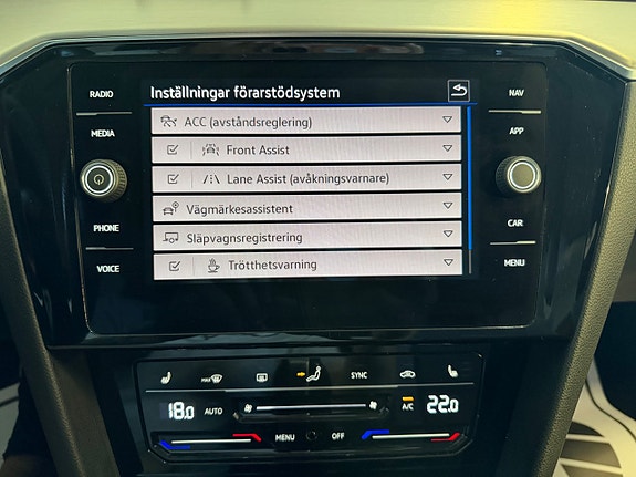 Volkswagen Passat Alltrack 18 of 20