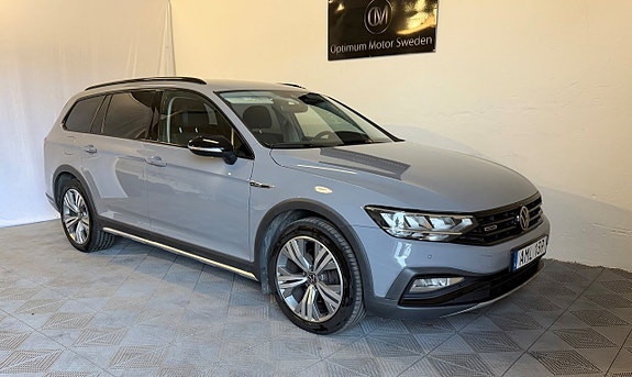 Volkswagen Passat Alltrack 4 of 20
