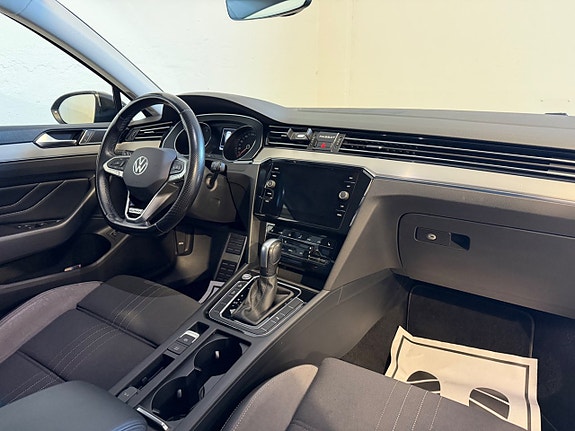 Volkswagen Passat Alltrack 11 of 20