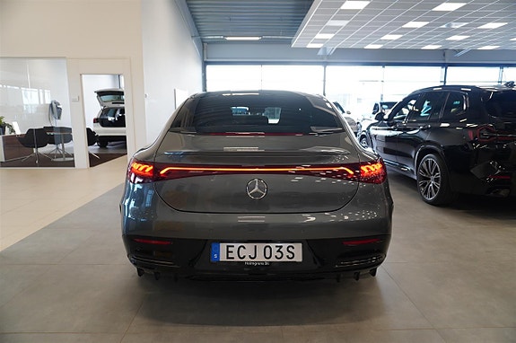 Mercedes-Benz EQE350 6 of 16