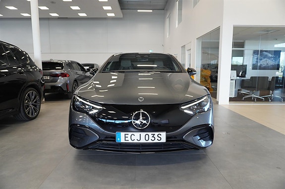 Mercedes-Benz EQE350 3 of 16