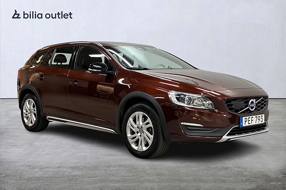 Volvo V60 Cross Country 4 of 28