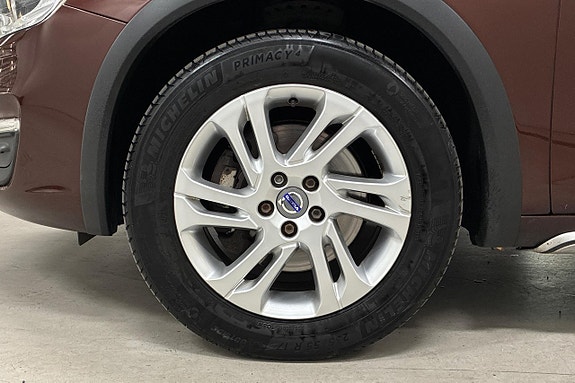 Volvo V60 Cross Country 11 of 28