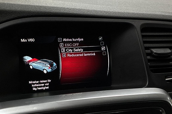 Volvo V60 Cross Country 21 of 28