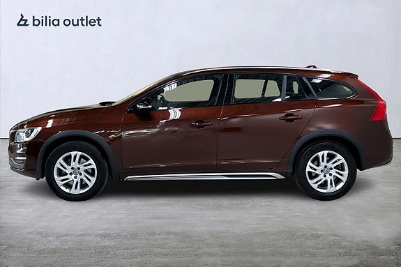 Volvo V60 Cross Country 9 of 28