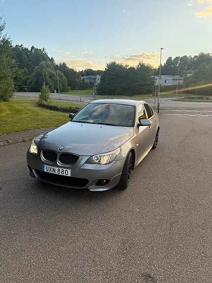 BMW 525i 2 of 9