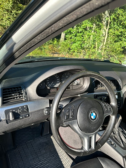 BMW 330Xi 9 of 20