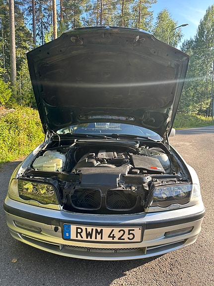 BMW 330Xi 6 of 20