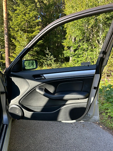 BMW 330Xi 19 of 20