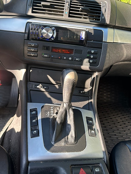 BMW 330Xi 10 of 20