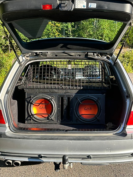 BMW 330Xi 5 of 20