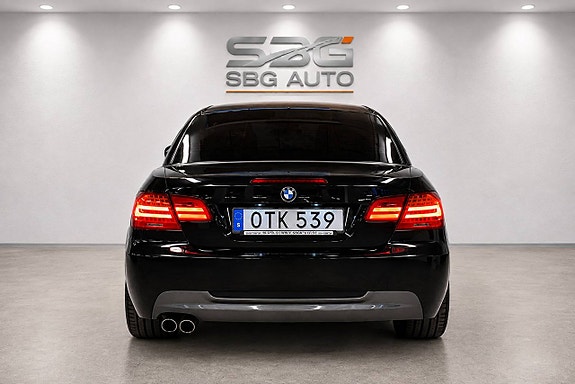 BMW 325i 6 of 26