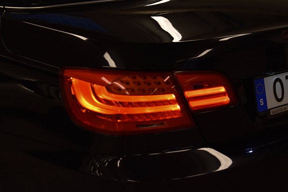 BMW 325i 9 of 26