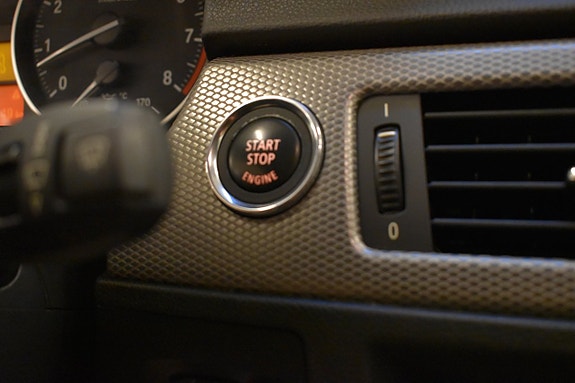 BMW 325i 19 of 26