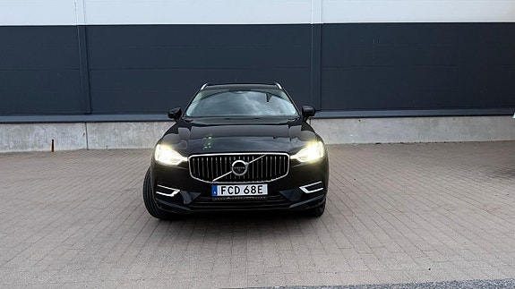 Volvo XC60 3 of 25