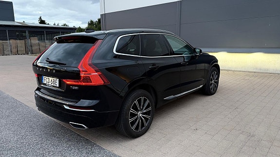 Volvo XC60 11 of 25