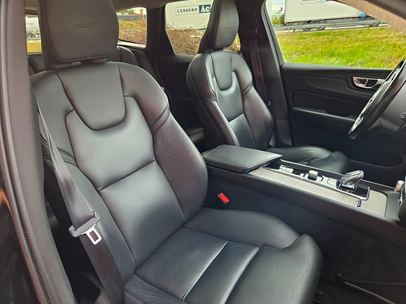 Volvo XC60 18 of 25