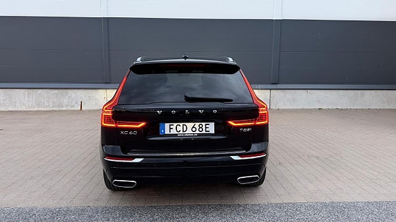 Volvo XC60 8 of 25
