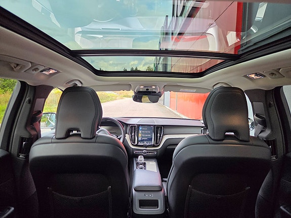 Volvo XC60 19 of 25