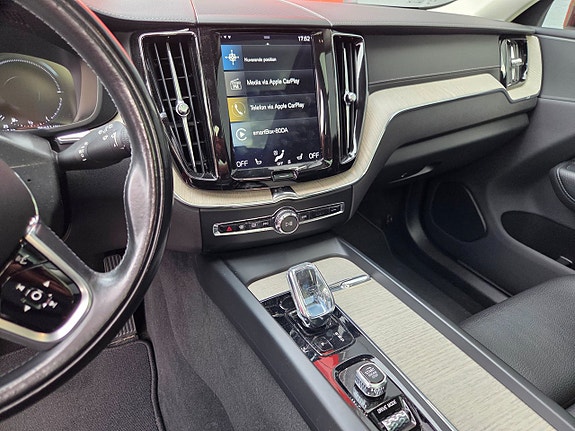 Volvo XC60 20 of 25