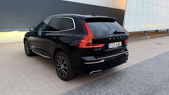 Volvo XC60 10 of 25