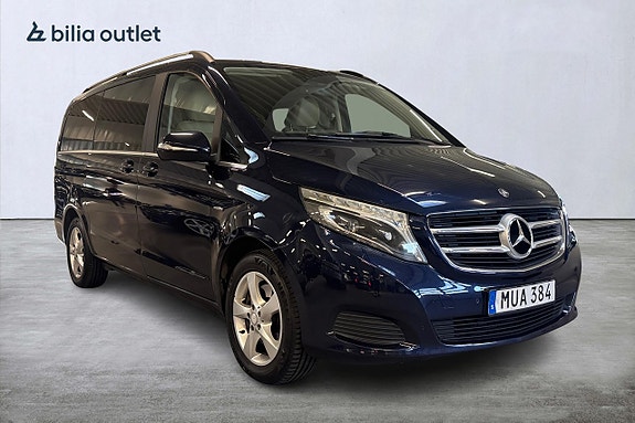 Mercedes-Benz V250 4 of 25