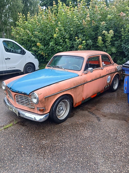 Volvo Amazon 2 of 5