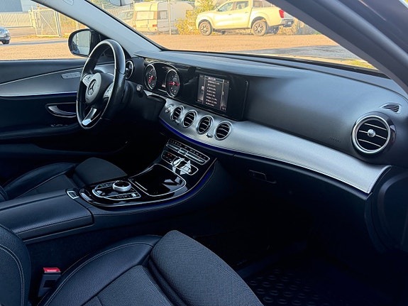 Mercedes-Benz E220 d 11 of 13