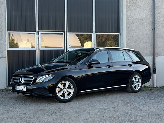 Mercedes-Benz E220 d 2 of 13