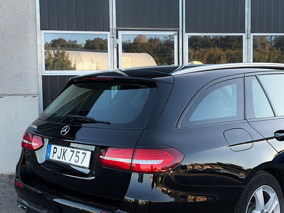 Mercedes-Benz E220 d 4 of 13