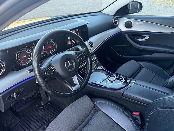Mercedes-Benz E220 d 7 of 13