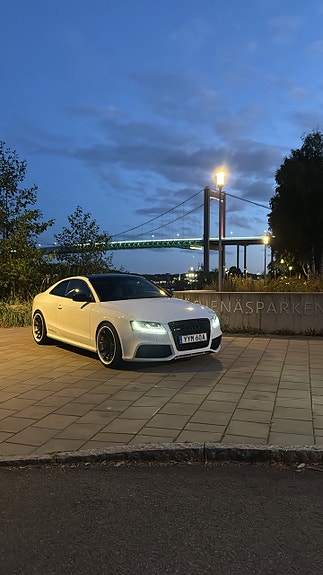 Audi RS5 2 of 16