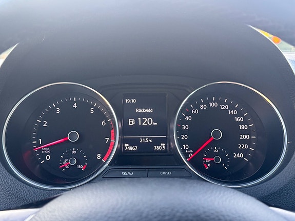 Volkswagen Polo 12 of 12