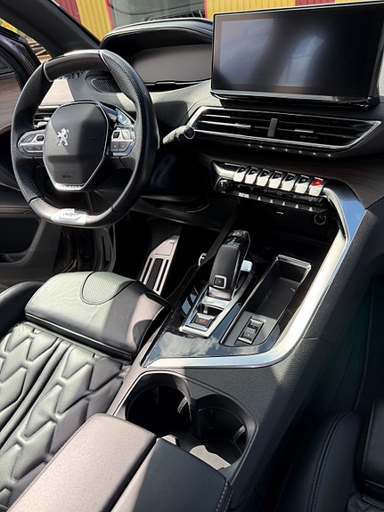 Peugeot 5008 8 of 21