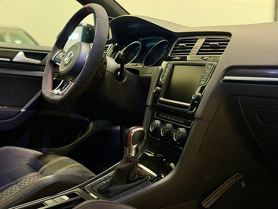 Volkswagen Golf I 14 of 19