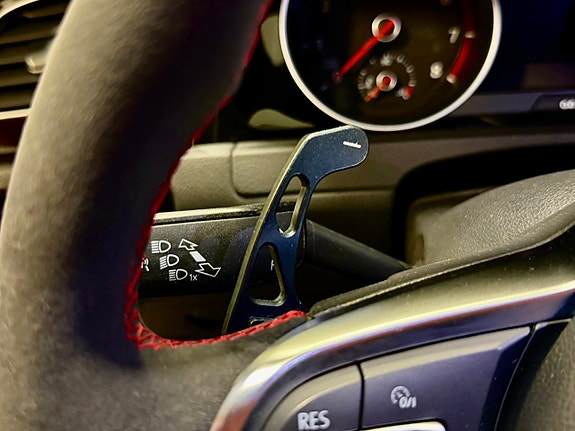 Volkswagen Golf I 17 of 19
