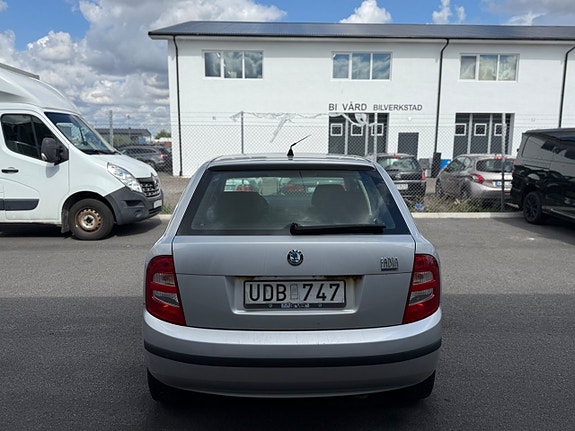 Skoda Fabia 2 of 6