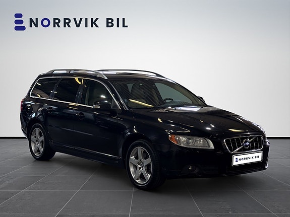 Volvo V70 4 of 26