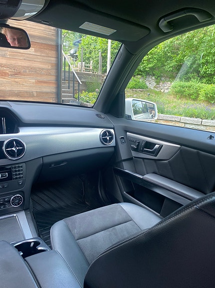 Mercedes-Benz GLK220 6 of 10