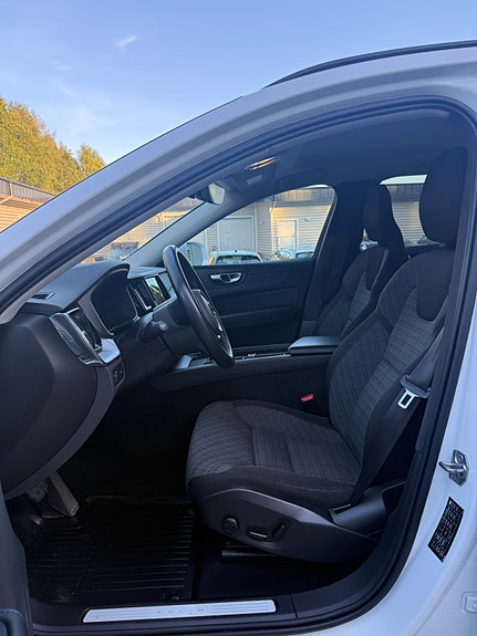 Volvo XC60 7 of 7
