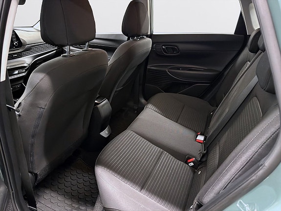 Hyundai i20 8 of 13