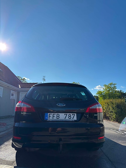 Ford Mondeo 3 of 9