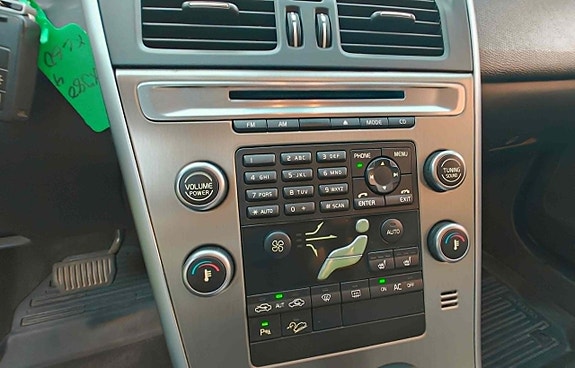 Volvo XC60 25 of 26