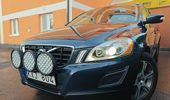 Volvo XC60 15 of 26