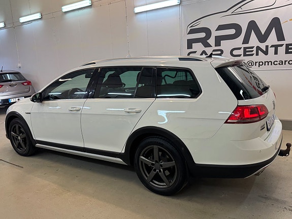 Volkswagen Golf Alltrack 5 of 28