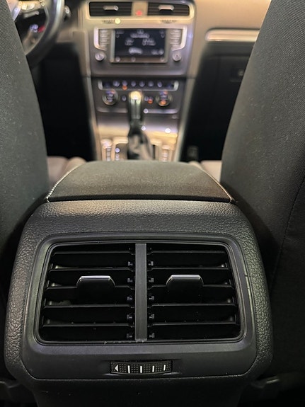 Volkswagen Golf Alltrack 24 of 28