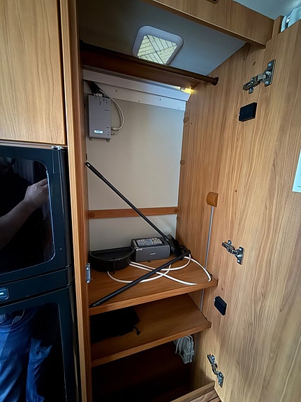 Hymer Exsis I 644 Automat | AC | Luftfjädring | Parabol | 18 of 30