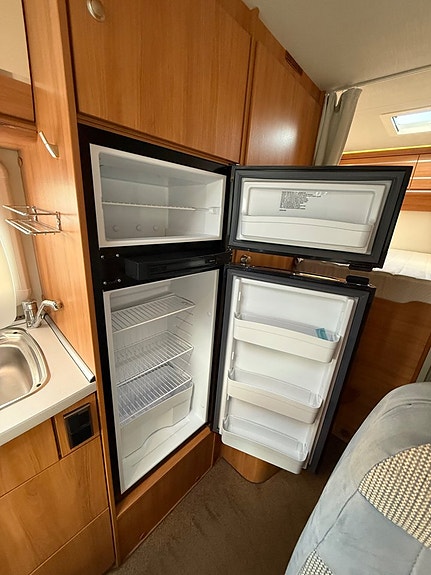 Hymer Exsis I 644 Automat | AC | Luftfjädring | Parabol | 16 of 30